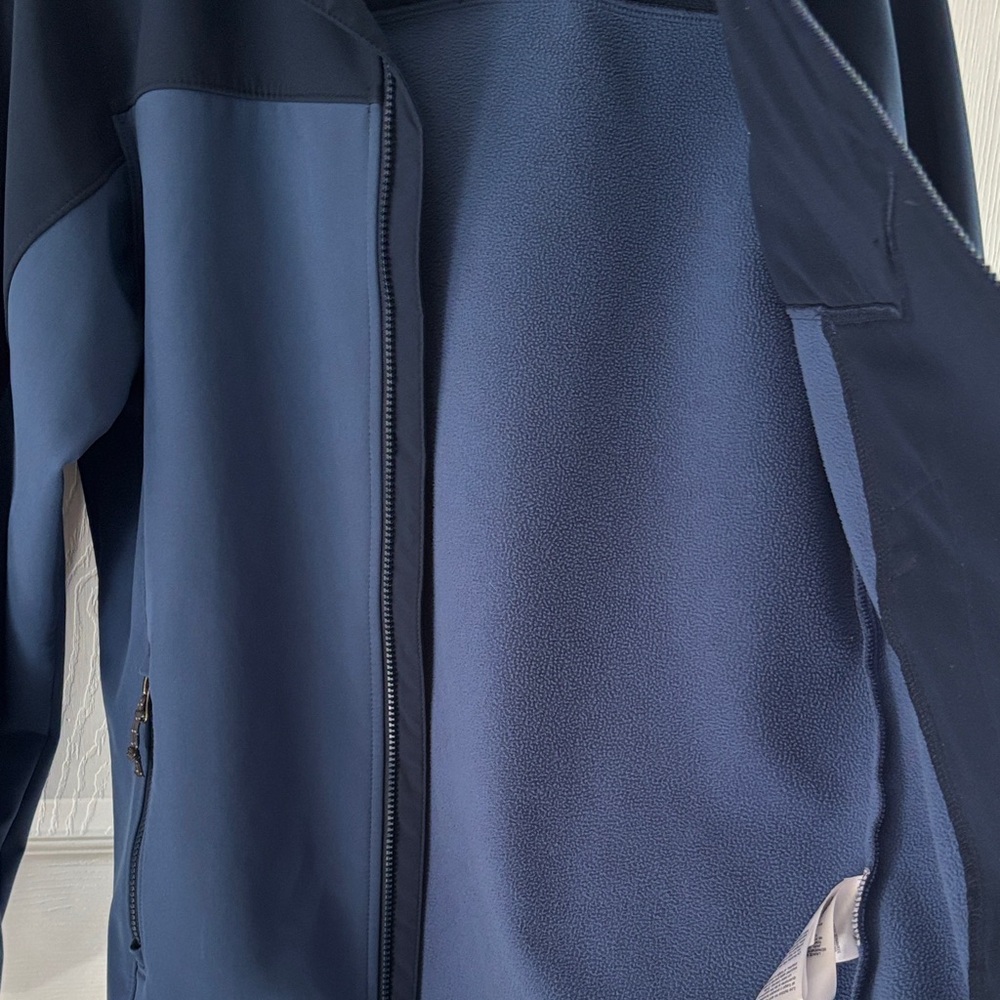 Columbia Dark Blue Softshell Jacket - image 6